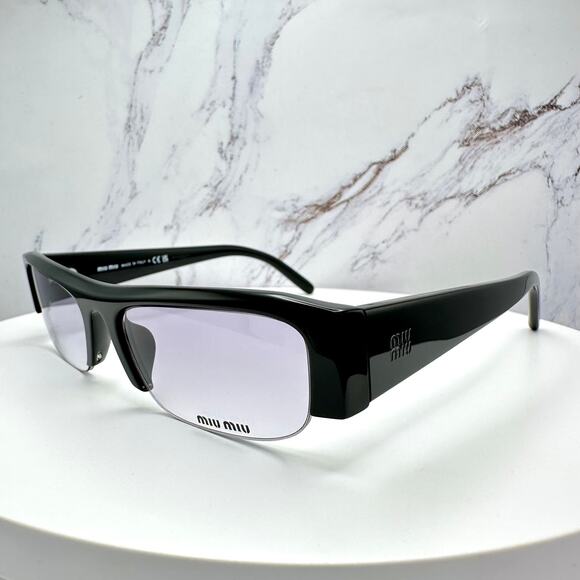 New MIU MIU Vedette Sunglasses Seen on Kylie Jenner - Picture 16 of 16